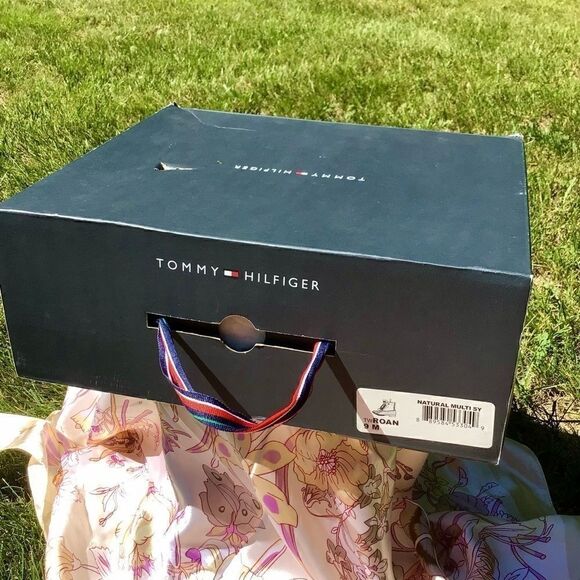 TOMMY HILFIGER ROAN LACE UP DUCK BOOTS 9 NEW - Picture 12 of 16